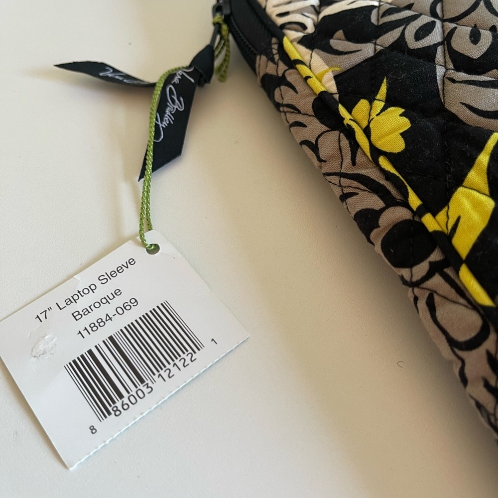 Vera Bradley 17” Laptop Sleeve Baroque Black and Yellow Quilted Women's Bag NWT - Picture 5 of 7